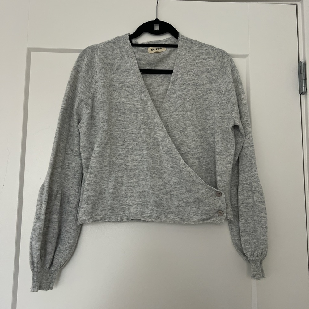 Grey sweater